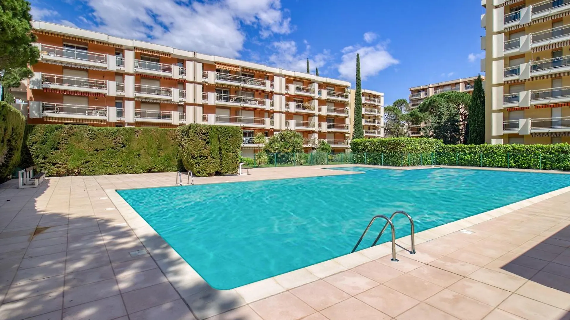 La Lauve - Studio Climatise Avec Piscine Partagee Saint-Raphael  Apartment Saint-Raphael (Var)
